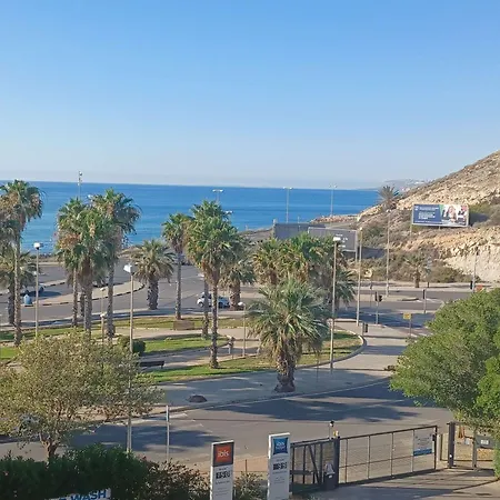 Ibis Budget Sin Comedor Konukevi Alicante